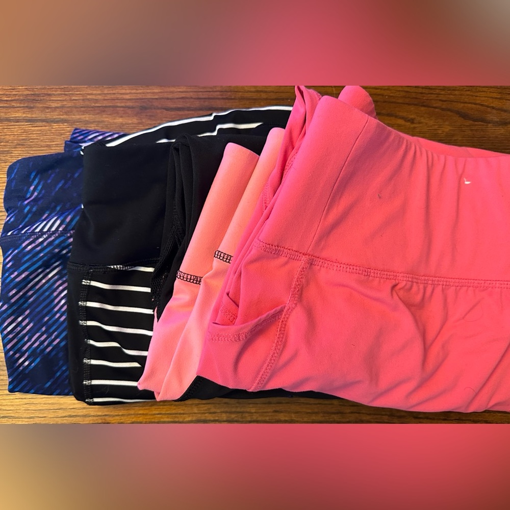 Plus size athletic Capri leggings. 4 pr.